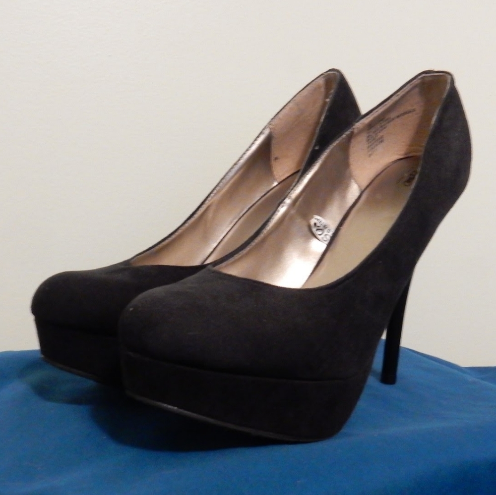 Mossimo Black Heels